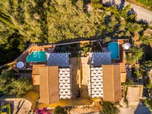 Bazén v ubytování Villas Muscalas by Konnect, 200m from the Beach nebo v jeho okolí