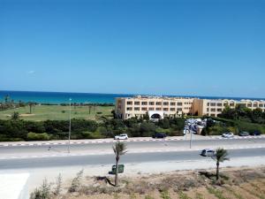 Gallery image of Appartement Vue Sur Mer Turquoise in Mahdia