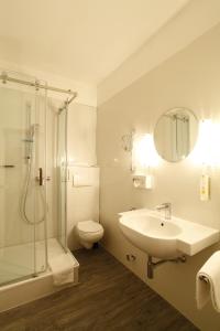 Koupelna v ubytování Arthotel ANA Eden