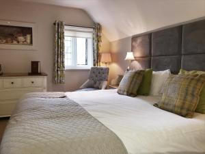 Gallery image of Mallyan Spout Hotel in Goathland