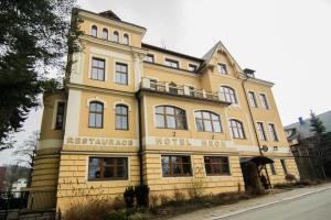 Budova, kde se hotel nachází