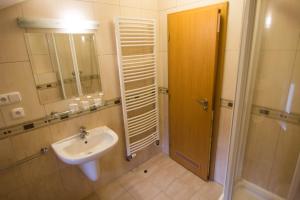 Koupelna v ubytování Hotel Hron