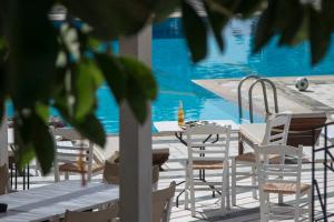 Bazén v ubytování Armadoros Hotel / Ios Backpackers nebo v jeho okolí