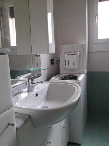 A bathroom at San Raffaele Città Studi