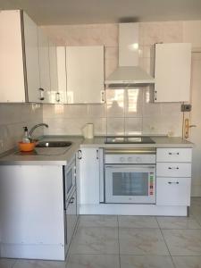 A kitchen or kitchenette at Apartment Tajinaste
