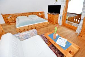 Postel nebo postele na pokoji v ubytování Dicktlhof