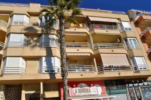 Afbeelding uit fotogalerij van APARTAMENTO FRENTE AL MAR,PRIMERA LINEA DE PLAYA in Rincón de la Victoria