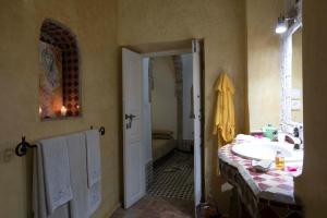 Ein Badezimmer in der Unterkunft Riad Emotion