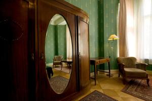 Posezení v ubytování Hotel-Pension Funk am Kurfürstendamm