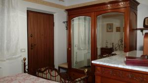 A bathroom at B&B L' Antica Fonte