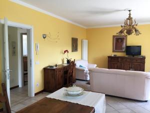 Fotografia z galérie ubytovania Casa Erica v destinácii Cannobio + 37 fotografií