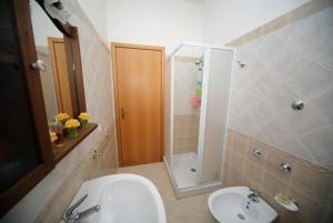 Ένα μπάνιο στο Villa a San Vito lo Capo Minaudo