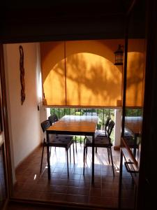 Ein Balkon oder eine Terrasse in der Unterkunft Appartement Punta Almina 100 m from t h e sea