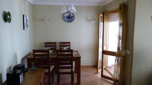 Ein Sitzbereich in der Unterkunft Appartement Punta Almina 100 m from t h e sea
