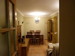 Ein Sitzbereich in der Unterkunft Appartement Punta Almina 100 m from t h e sea