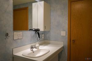 Kamar mandi di Start Keflavík Airport
