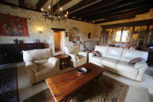Χώρος καθιστικού στο Villa Mont Joie