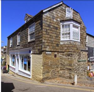 Gallery image of Drang house all rooms have stairs in Padstow