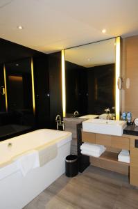 Vannituba majutusasutuses Shenzhen Dameisha Kingkey Palace Hotel