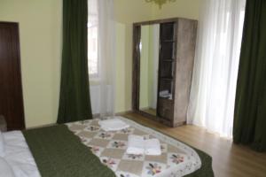 Voodi või voodid majutusasutuse EL-MI toas