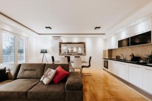 Kuchyň nebo kuchyňský kout v ubytování Apartments Danigo