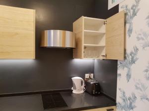 A kitchen or kitchenette at Beach & Center Premiun