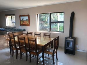 Gallery image of Thatch View in Hartbeespoort