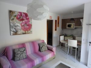 A kitchen or kitchenette at LasVistasApartment