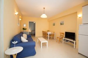 Μια τηλεόραση ή/και κέντρο ψυχαγωγίας στο Paros Parikia house