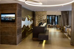 Avani Windhoek Hotel & Casino tesisinde bir televizyon ve/veya eğlence merkezi