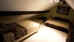 Postel nebo postele na pokoji v ubytování Apartments Marco Polo Midi