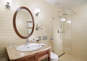 Kúpeľňa v ubytovaní Mirage Medic Hotel