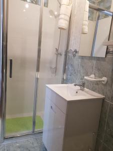 Ένα μπάνιο στο Apartamento Sado II