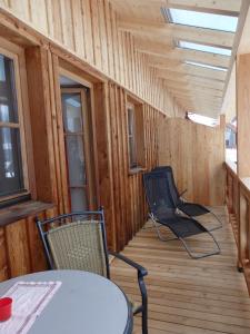 A seating area at Sportlerhof