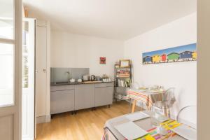 Dapur atau dapur kecil di Les Versaillaises