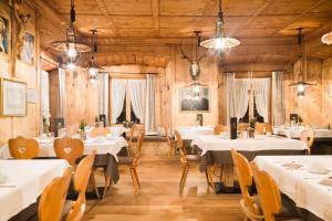 Restaurace v ubytování Gasthof zum goldenen Löwen