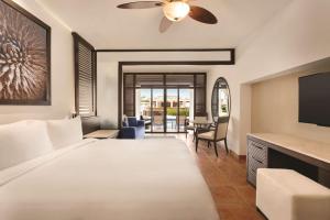 Postel nebo postele na pokoji v ubytování Hyatt Ziva Los Cabos - All Inclusive