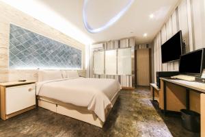 Gallery image of Hotel TopsVille in Gangneung