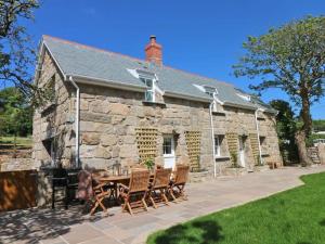 セント・ジャストにあるThe Old Forge, St Justの石造りの家