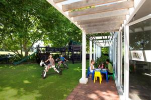 Un jardín fuera de Fancourt Hotel