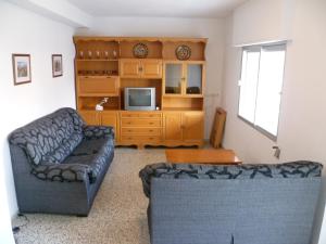 A seating area at Miralmar, 10º-69