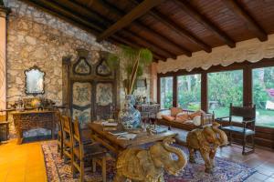 Posezení v ubytování Villa Dei Papiri Fonte Ciane