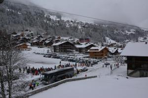 Celine 9, Champery durante el invierno