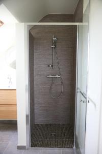 Koupelna v ubytování B&B Kanegem Onverbloemd + 37 fotografií