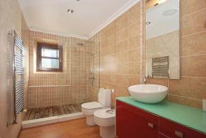 A bathroom at Villa Canova