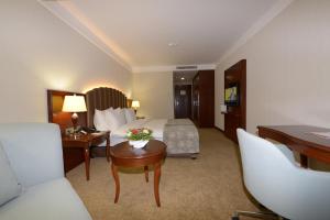 Фотография из галереи Ramada Plaza Altin Kayisi Hotel в Малатье