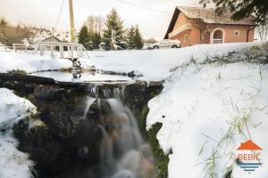 Afbeelding uit fotogalerij van Lake House Bebić in Kupres