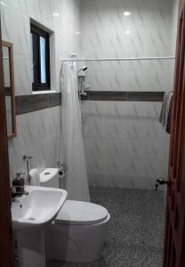 A bathroom at Alona Pawikan
