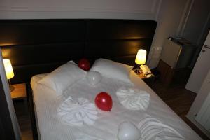 Katil atau katil-katil dalam bilik di Hotel Golden