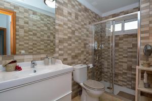 A bathroom at Apartamento El Pueblo